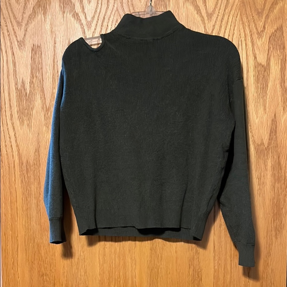 Evereve Chic Dark Green Knit Top